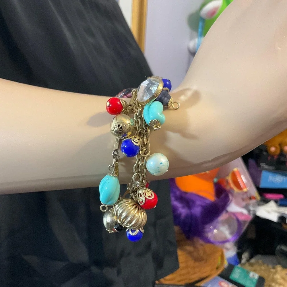 Vintage Gold Tone Multi Strand Colorful Bead and Glass Charm‎ Bracelet 7.5 Inch